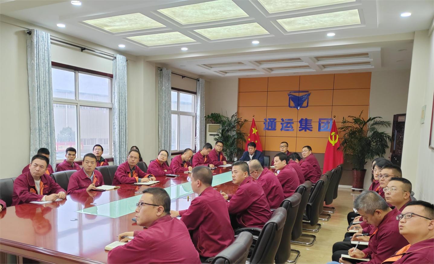 抓住機遇乘勢上    創(chuàng)造市場促發(fā)展